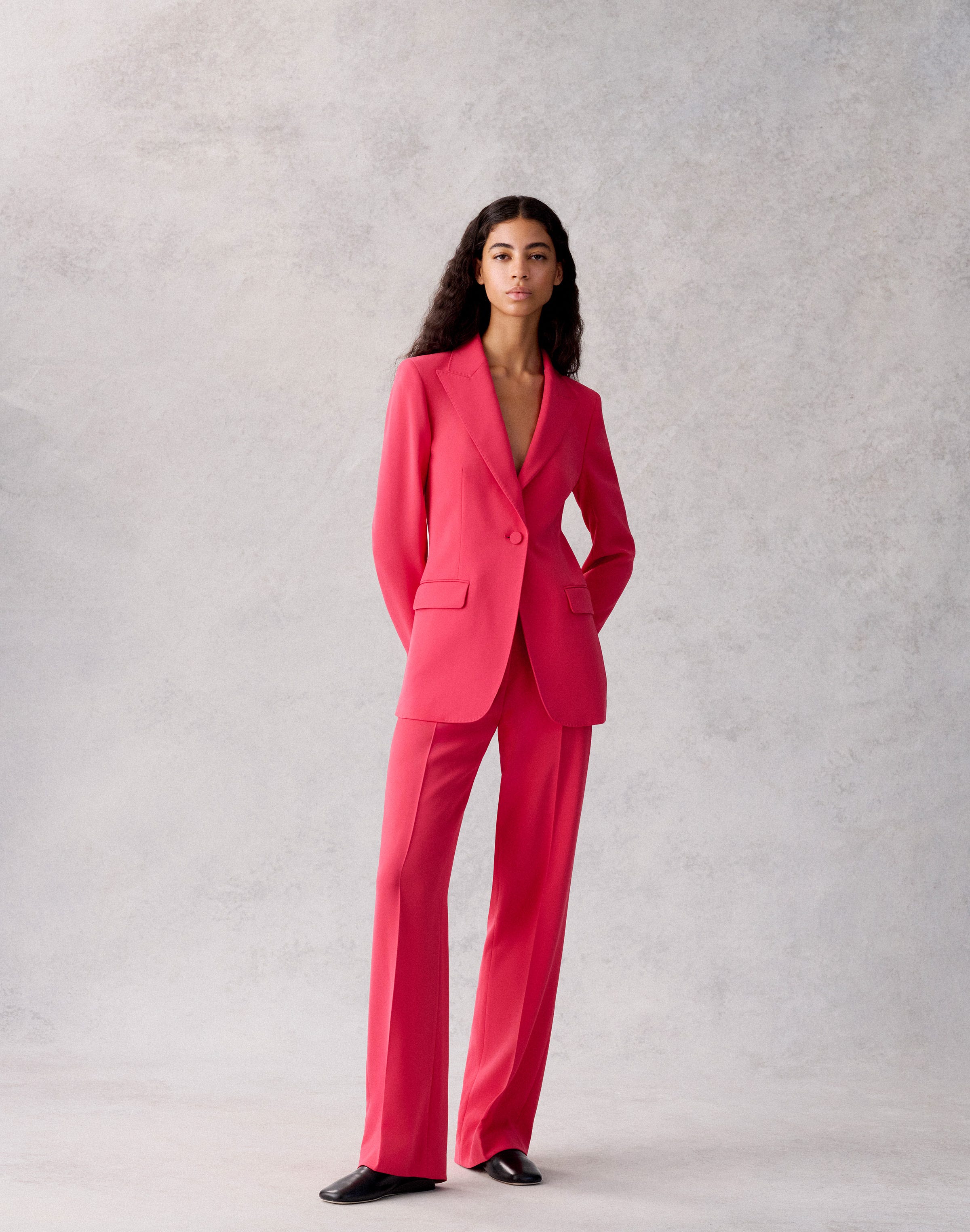 Finesse Crepe Peak Lapel Blazer