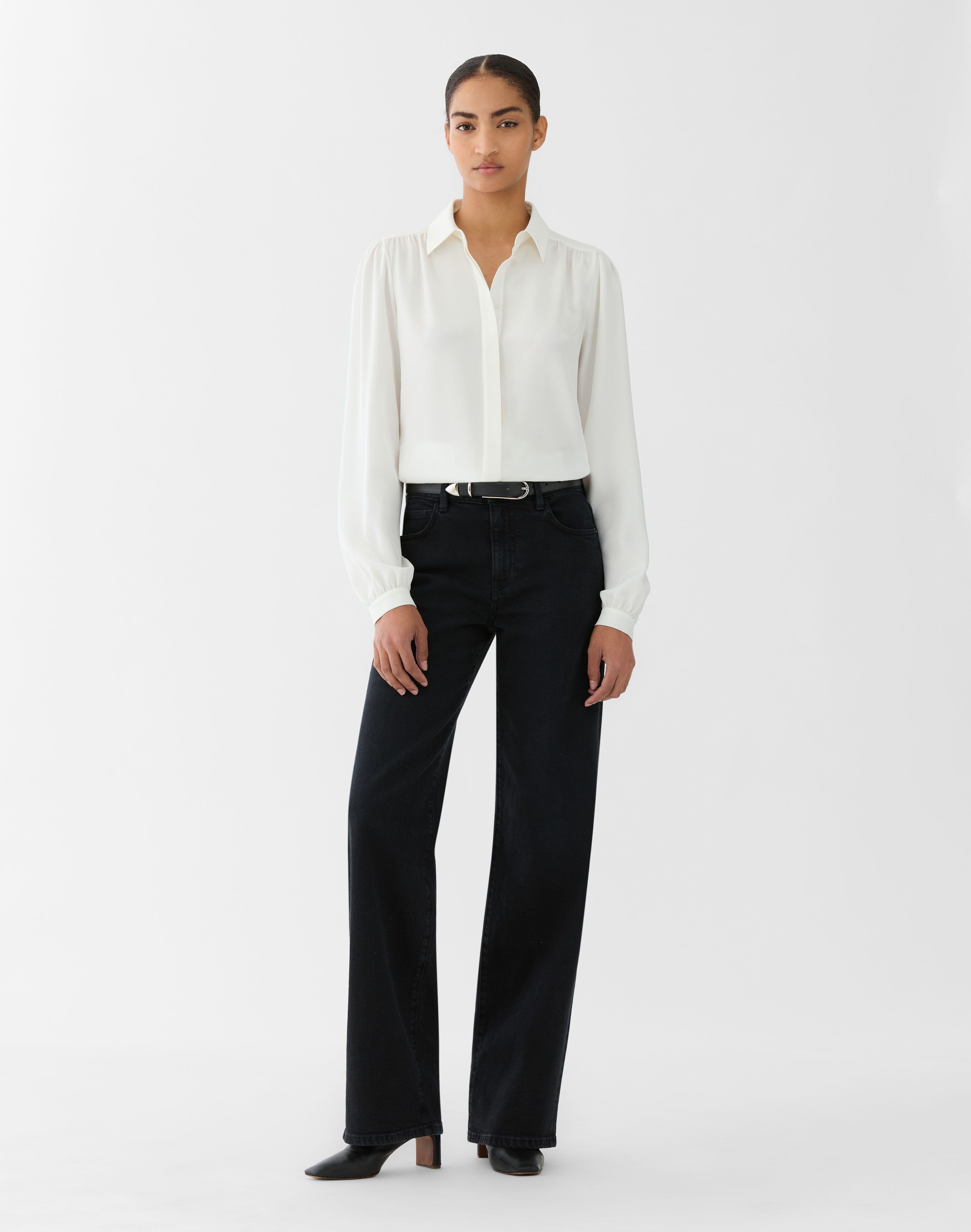 L148 Denim Wyckoff Wide Leg Jean